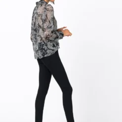 HALLHUBER Blouse Prix Dynamité chemises et blouses col en v femme 6 HALLHUBER Blouse Prix Dynamité chemises et blouses col en v femme -France Hallhuber Soldes Boutique 0387fe3d085f40cd82b340fc4e28e9bc