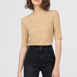 Prix Distinctifs HALLHUBER T-shirt basique t-shirts et tops col officier femme