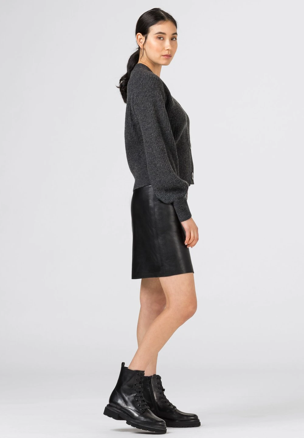 HALLHUBER CROPPED AUS - Gilet Petit Prix pulls et gilets col en v femme 2 HALLHUBER CROPPED AUS - Gilet Petit Prix pulls et gilets col en v femme – Image 2