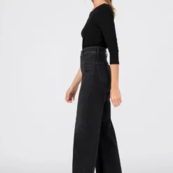 Prix Malin HALLHUBER T-shirt à manches longues t-shirts et tops col bateau femme -France Hallhuber Soldes Boutique 1d81e9442f3748d98e5daf521cb53f1a