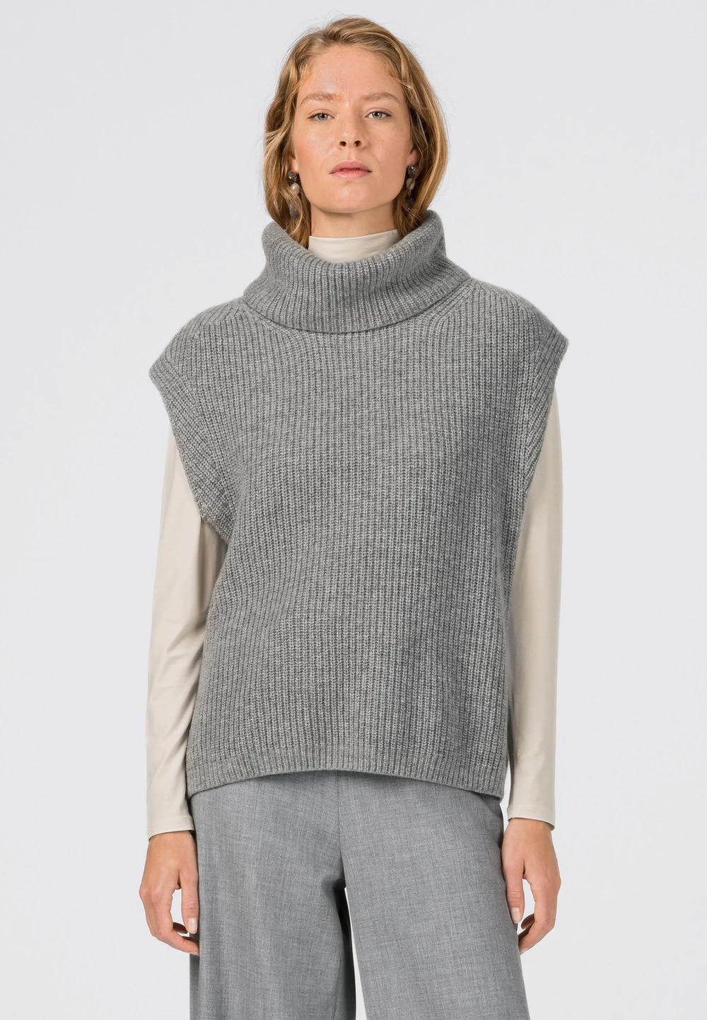 HALLHUBER Débardeur Prix Ourlé t-shirts et tops col roulé femme 1 HALLHUBER Débardeur Prix Ourlé t-shirts et tops col roulé femme