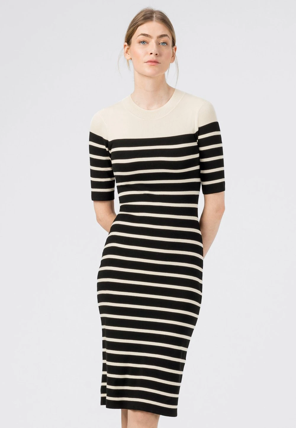 HALLHUBER Prix Réduit MIT STREIFENDESSIN - Robe fourreau robes col rond femme 1 HALLHUBER Prix Réduit MIT STREIFENDESSIN - Robe fourreau robes col rond femme