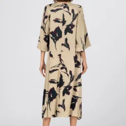 HALLHUBER Promos OVERSIZE MIT TROMPETENÄRMELN - Robe de jour robes col rond femme -France Hallhuber Soldes Boutique 8b612ee23e474c699a68fcda80105aa2