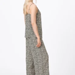 Prix Légers HALLHUBER MIT MILLEFLEURS - Débardeur t-shirts et tops echancrure dos femme -France Hallhuber Soldes Boutique cc3d8f04d5cc44d2be7d3889ea1e8eae