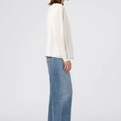 Prix Sympa HALLHUBER MIT SPITZENBÄNDERN - Blouse chemises & blouses col rond femme -France Hallhuber Soldes Boutique df4e72cc58624e14a763c68296358974